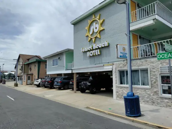 Sunset Beach Hotel